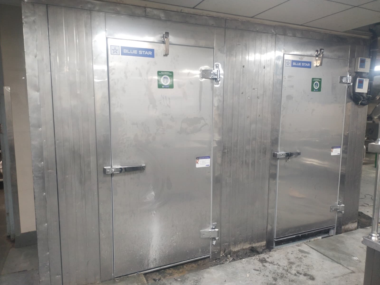 Completed PUF sandwich panel installation by SMART COOLSYSTEMS